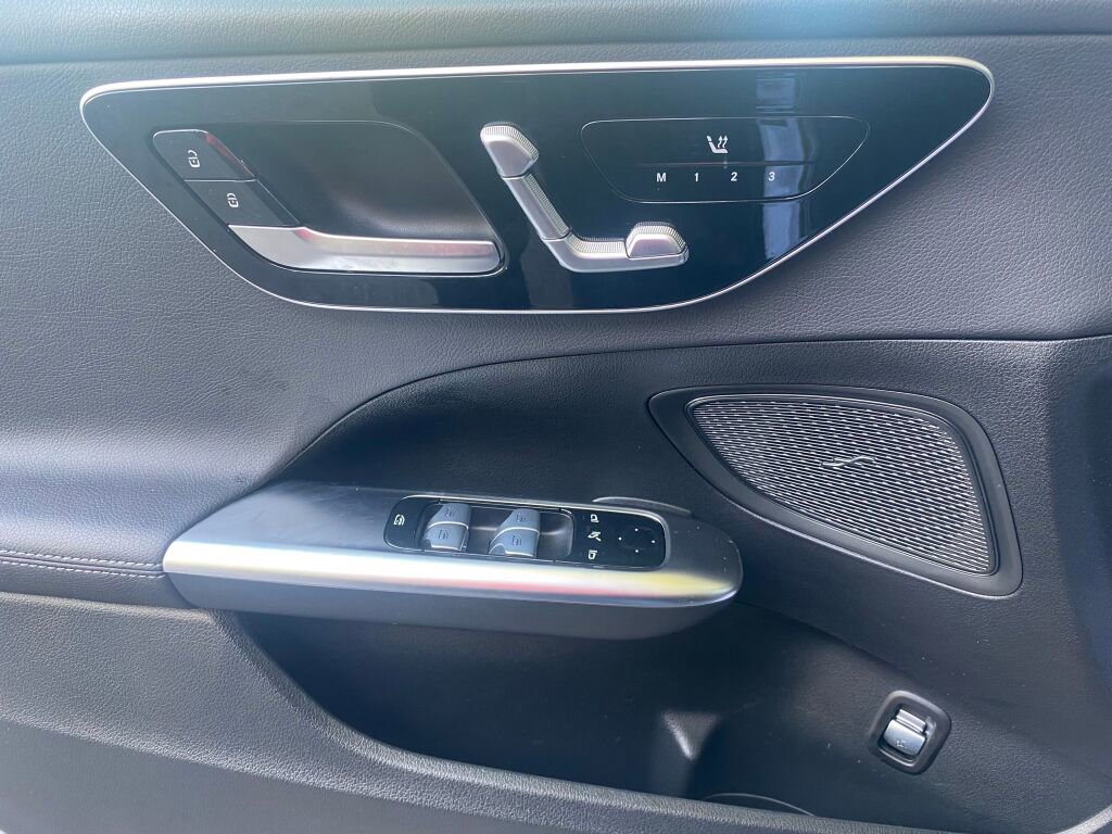 Certified 2025 Mercedes-Benz C 300 4MATIC Sedan image 10