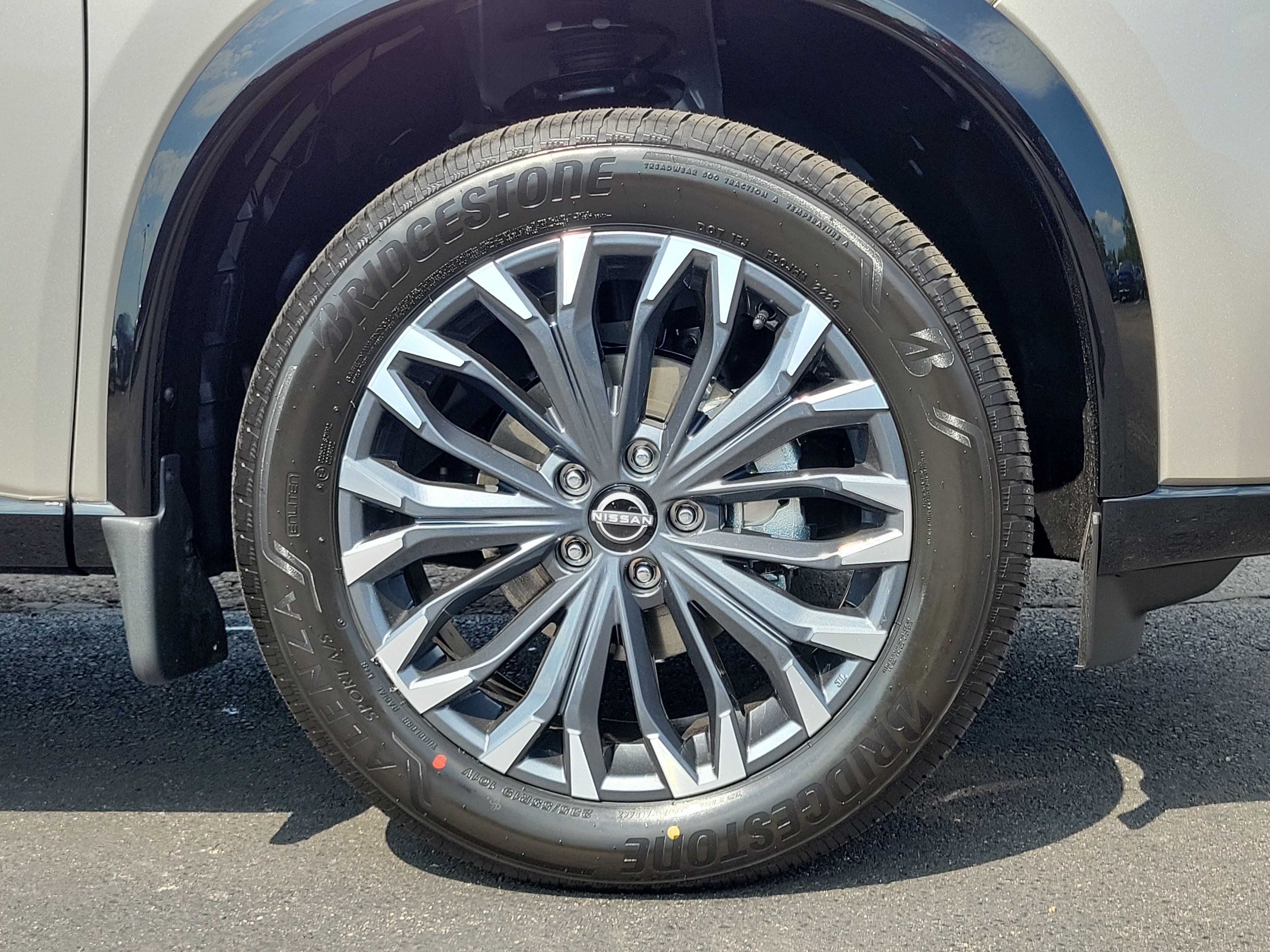 New 2026 Nissan Rogue Platinum w/ Platinum Premium Package AWD/4WD image 5