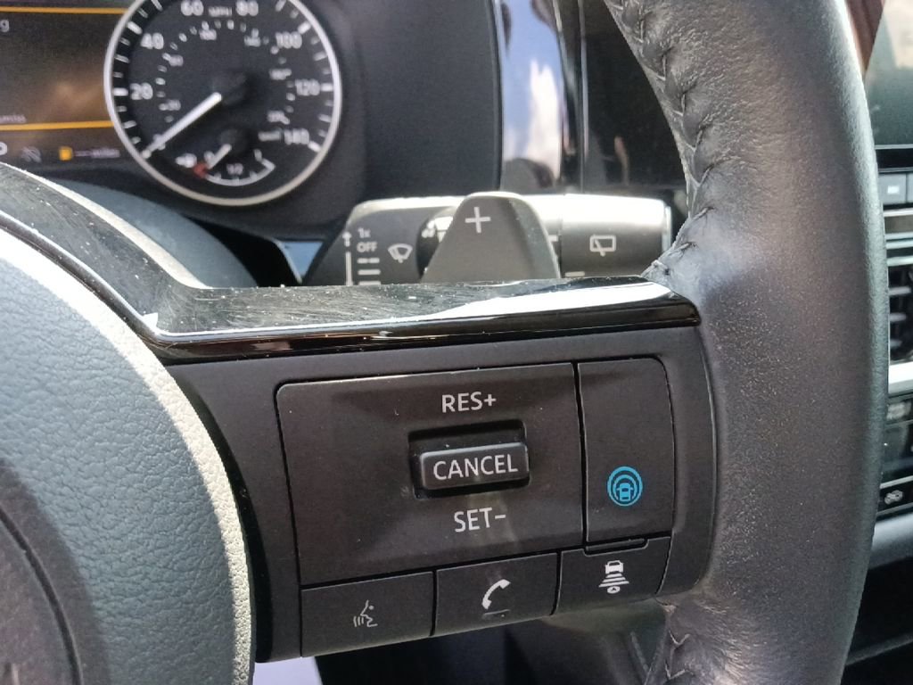Used 2022 Nissan Pathfinder SV w/ SV Premium Package image 19