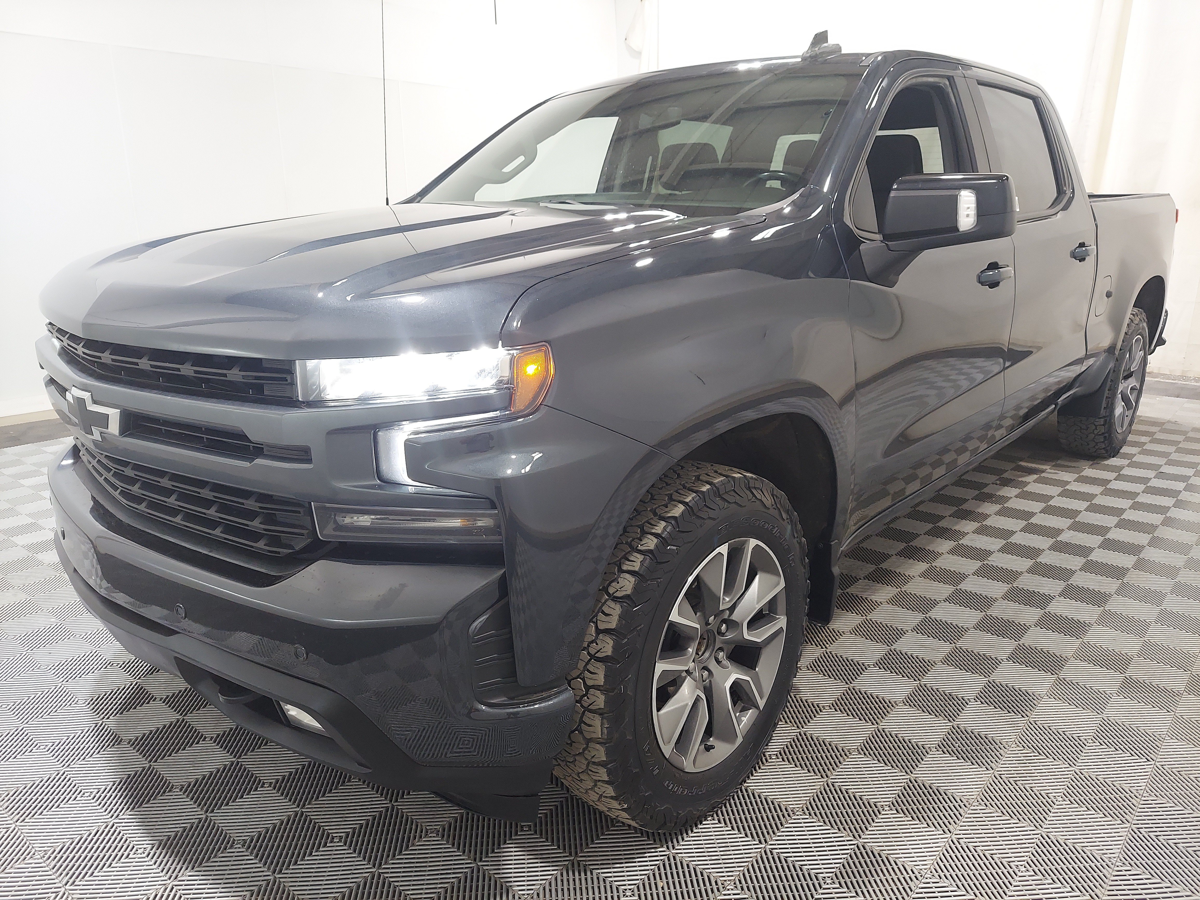 Used 2022 Chevrolet Silverado 1500 RST w/ Safety Package AWD/4WD image 1