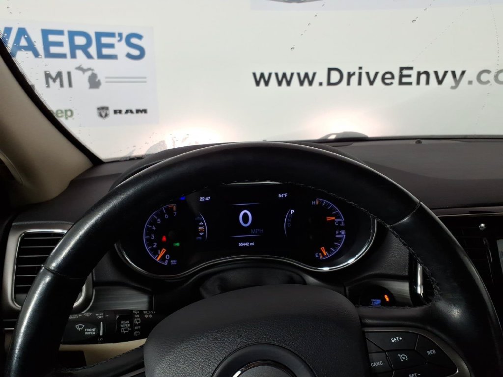 Used 2020 Jeep Grand Cherokee Limited AWD/4WD image 25