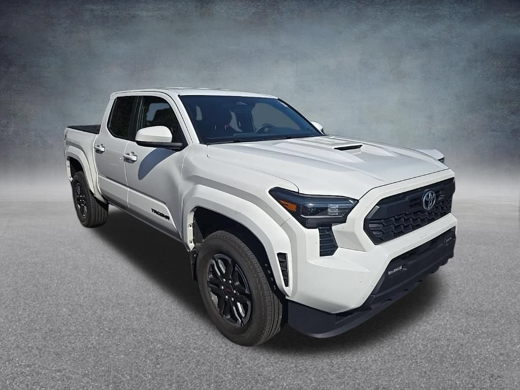 Used 2024 Toyota Tacoma TRD Sport AWD/4WD image 2