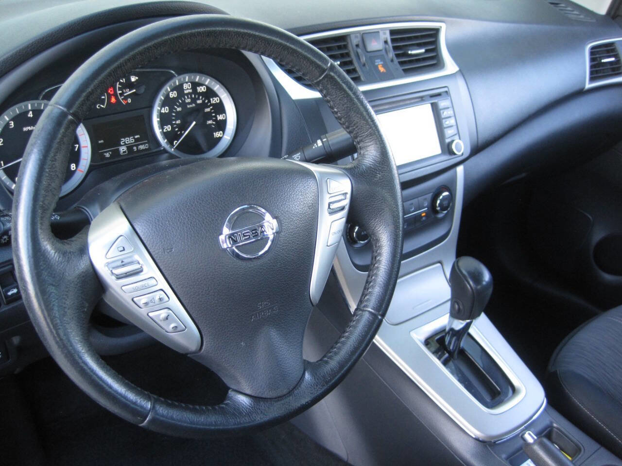 Used 2015 Nissan Sentra SV w/ Navigation Package image 20