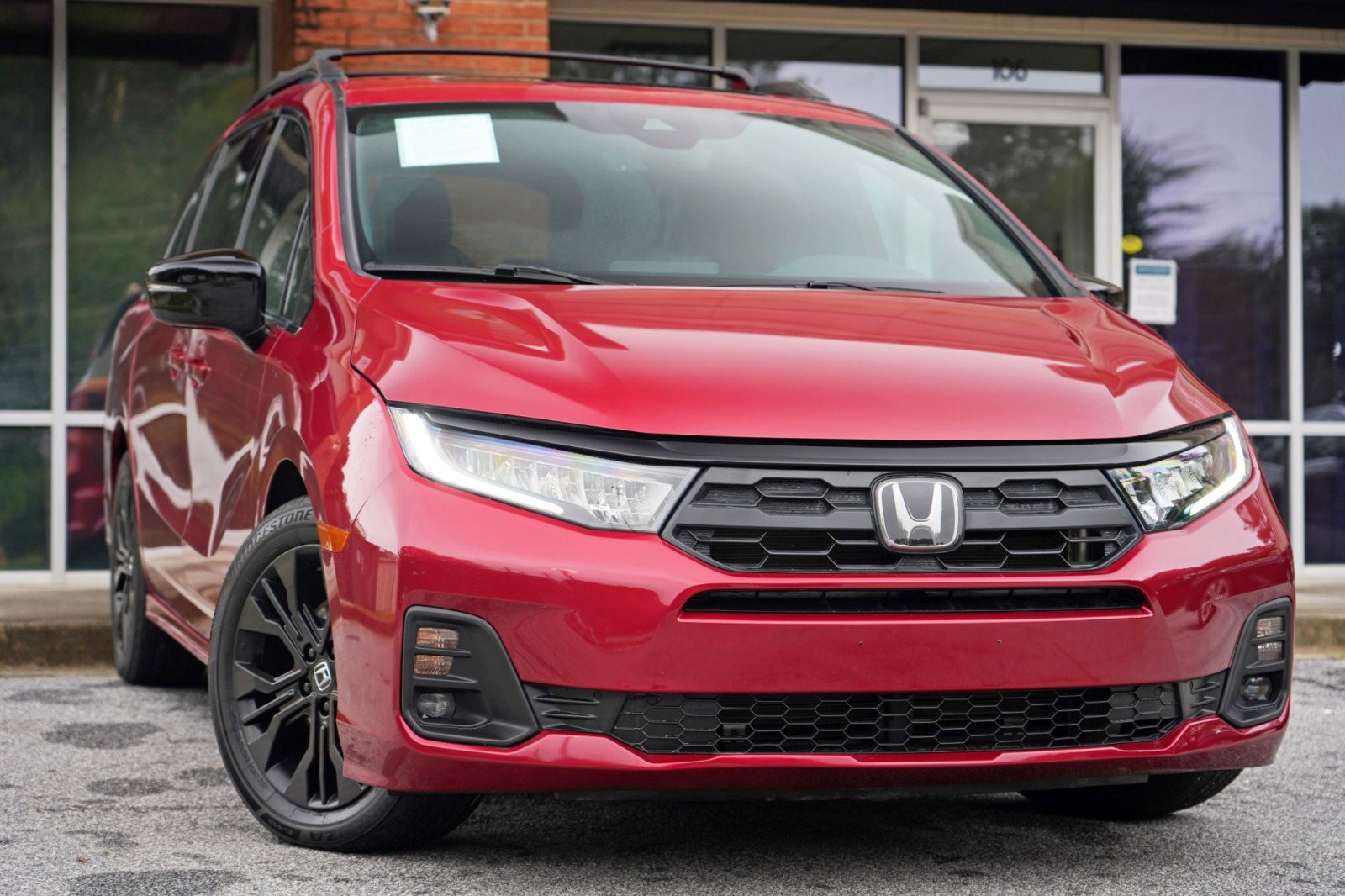 Used 2026 Honda Odyssey Sport-L image 2