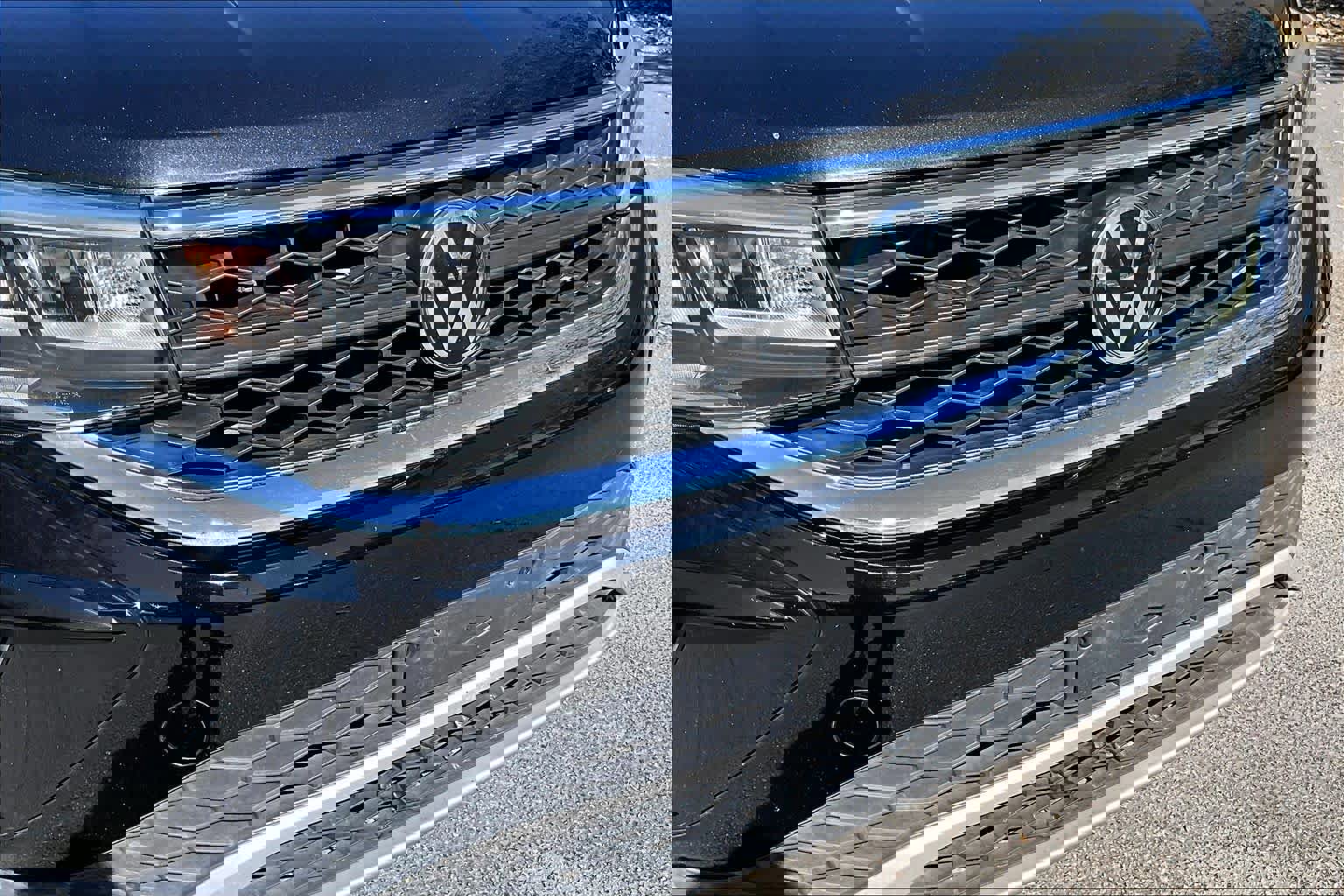 Used 2023 Volkswagen Taos SE w/ Panoramic Sunroof Package image 32