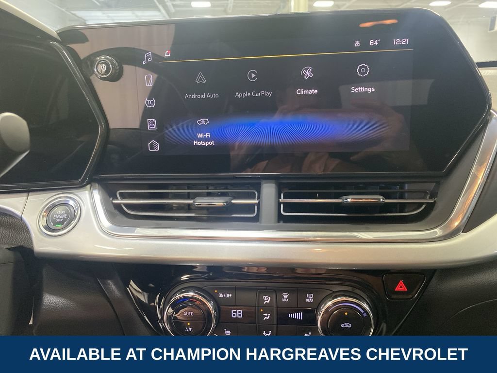 Used 2024 Chevrolet Trax LT w/ Driver Confidence Package FWD image 18