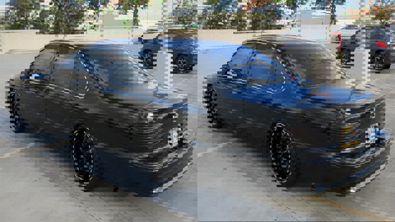 Used 1995 Chevrolet Impala SS RWD image 3