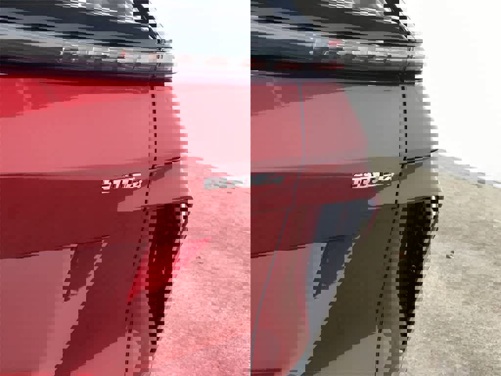 Used 2024 Cadillac Lyriq Luxury w/ LPO, Floor Liner Package image 11