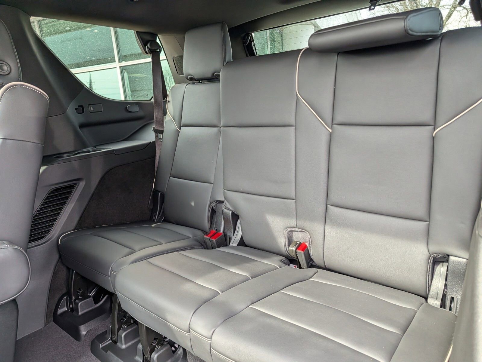 New 2026 Cadillac Escalade Luxury image 29