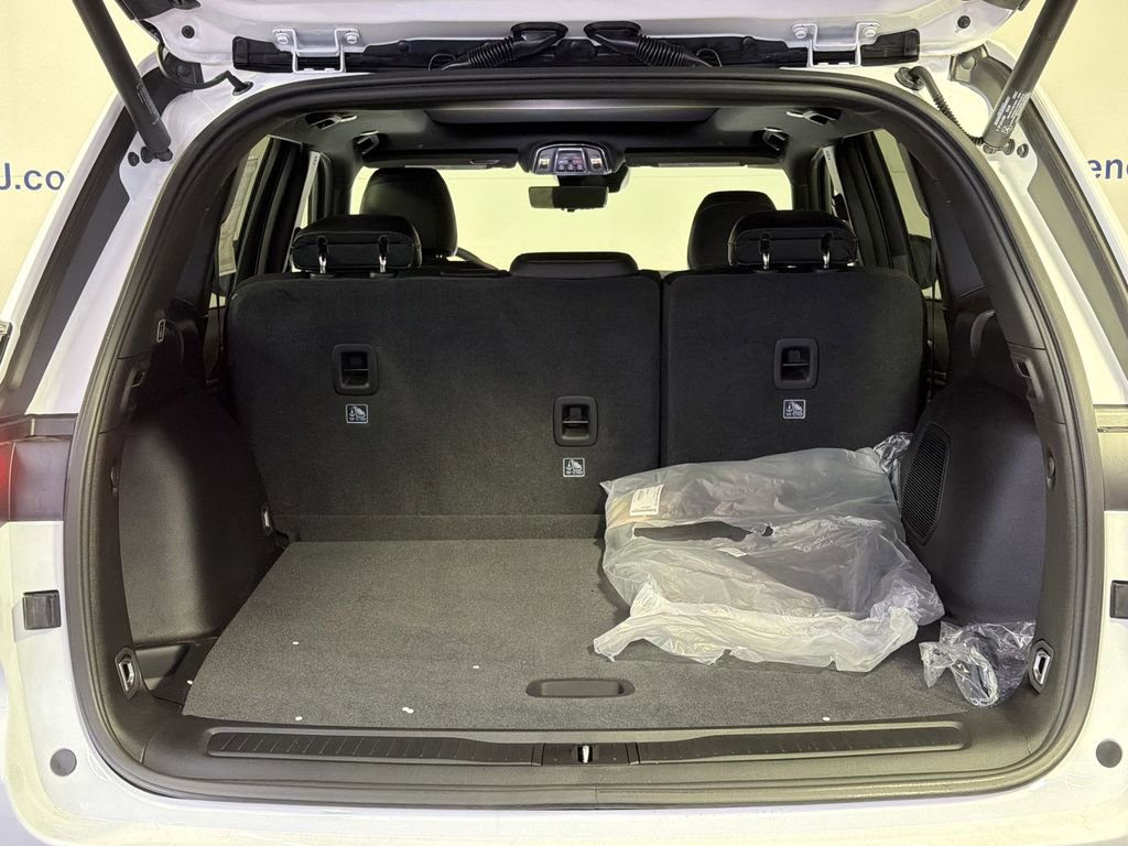 New 2026 Jeep Grand Cherokee Limited image 7