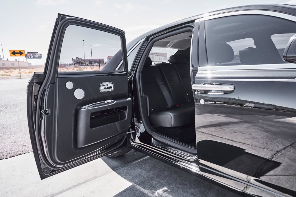 Used 2014 Rolls-Royce Ghost RWD image 26