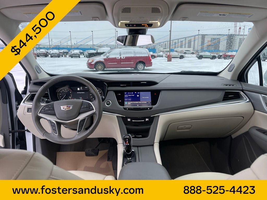 Used 2025 Cadillac XT5 Premium Luxury image 21