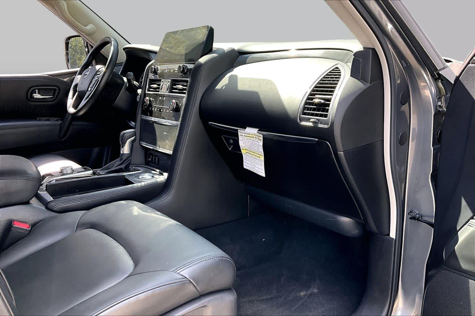 Used 2022 Nissan Armada SV w/ SV Appearance Package RWD image 19
