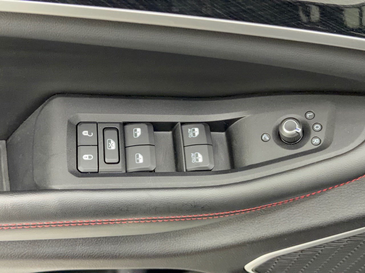 Used 2022 Jeep Grand Cherokee Trailhawk w/ Luxury Tech Group III AWD/4WD image 15