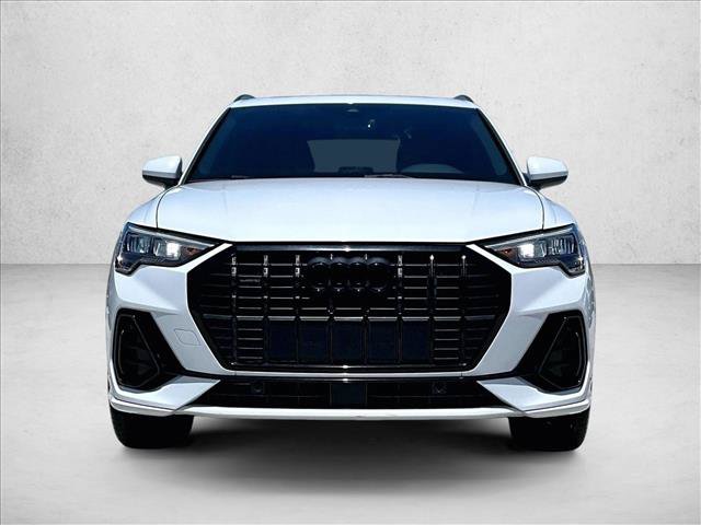 Used 2022 Audi Q3 2.0T Premium AWD/4WD image 3