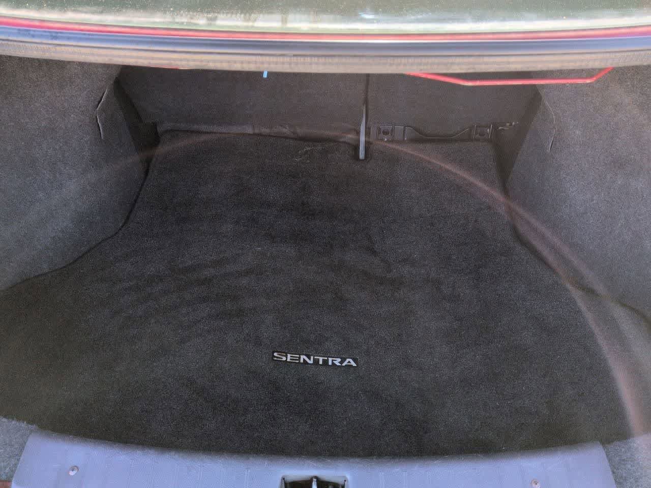 Used 2015 Nissan Sentra SR w/ SR Premium Package FWD image 33
