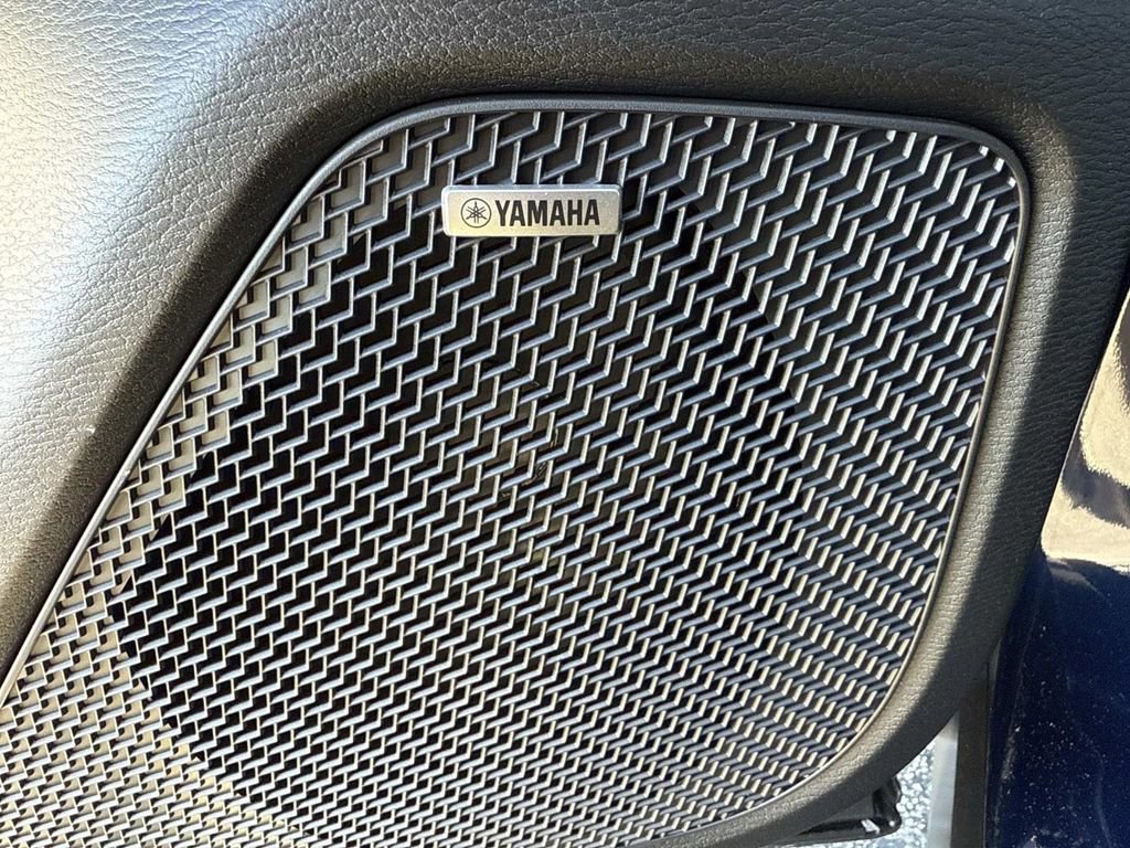 New 2025 Mitsubishi Outlander SEL image 21