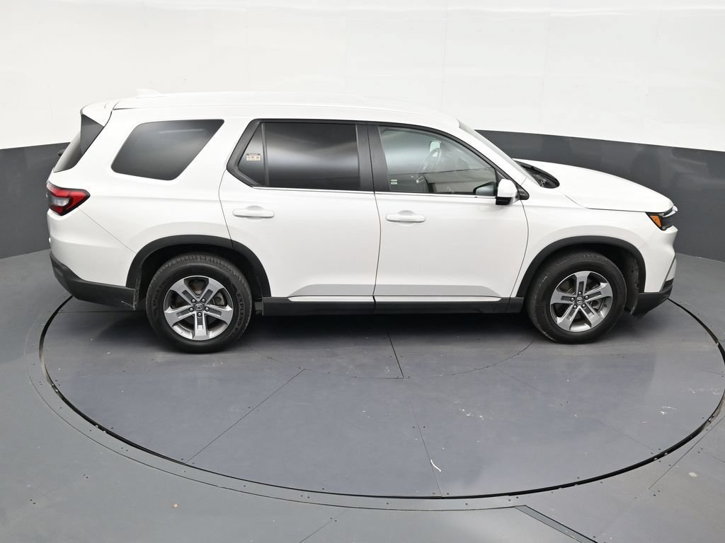 Used 2025 Honda Pilot EX-L image 17