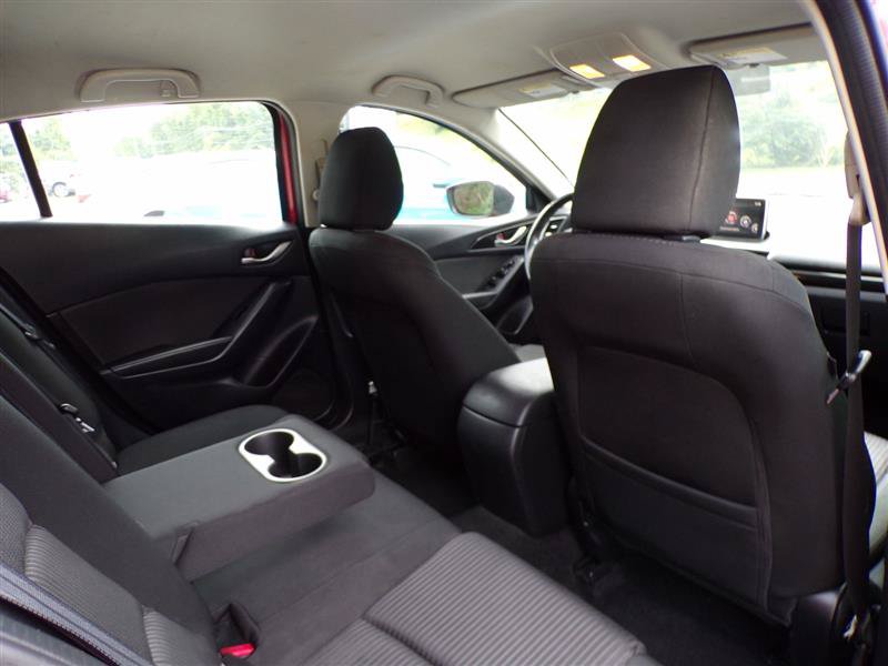 Used 2014 MAZDA MAZDA3 i Touring w/ Technology Package FWD image 22