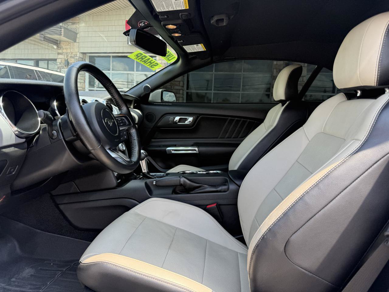 Used 2017 Ford Mustang GT Premium w/ Equipment Group 401A RWD image 25