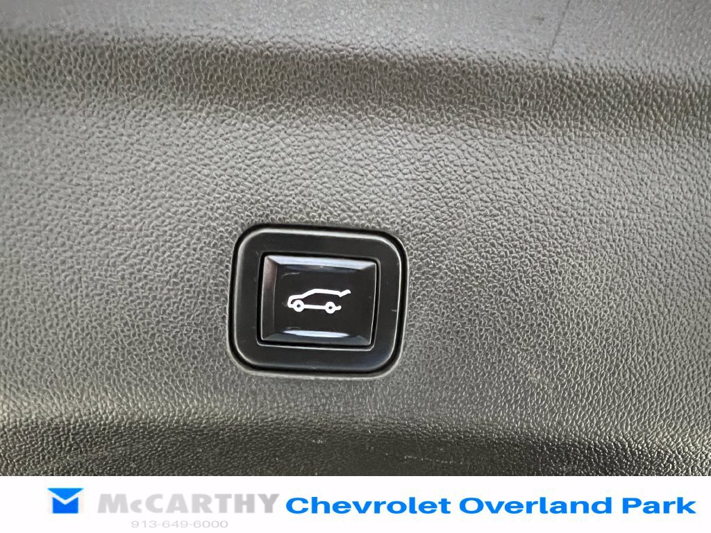Used 2022 GMC Yukon XL AT4 AWD/4WD image 35