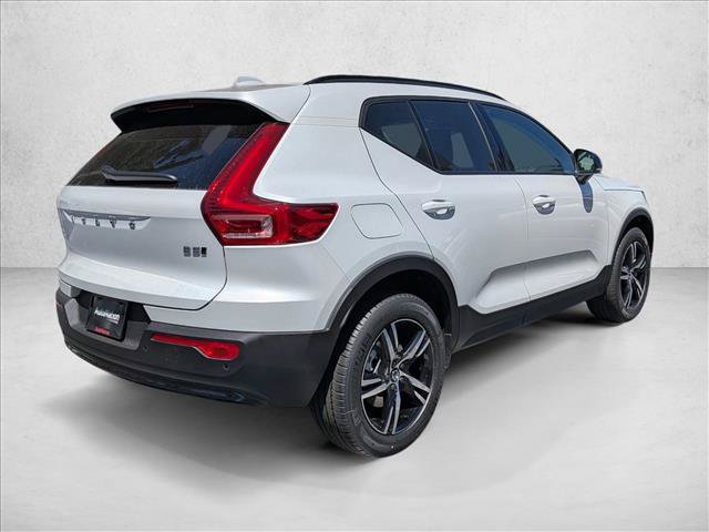 New 2026 Volvo XC40 B5 Core w/ Climate Package AWD/4WD video 2