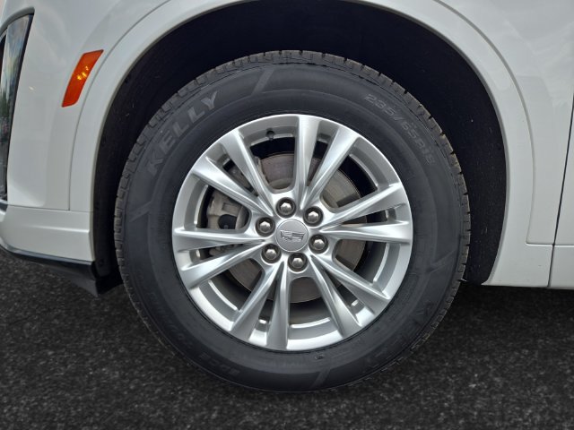 Used 2023 Cadillac XT6 Luxury AWD/4WD image 4