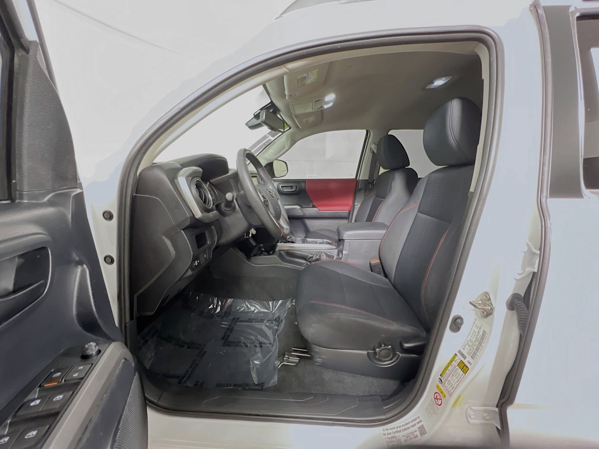 Used 2019 Toyota Tacoma SR5 image 14