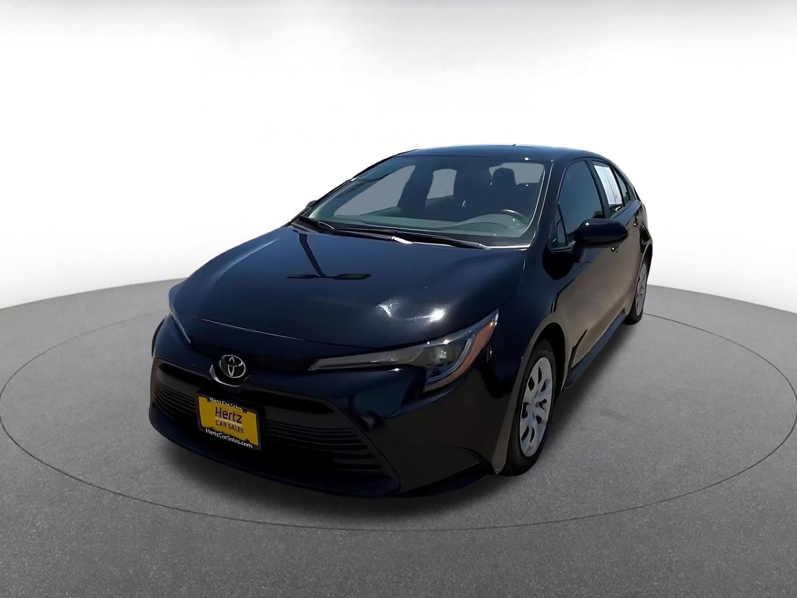 Used 2025 Toyota Corolla LE FWD image 6