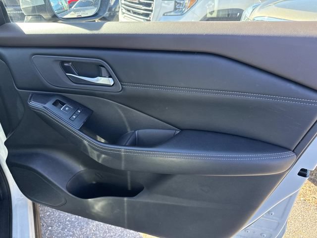 Used 2023 Nissan Rogue SL w/ SL Premium Package FWD image 18
