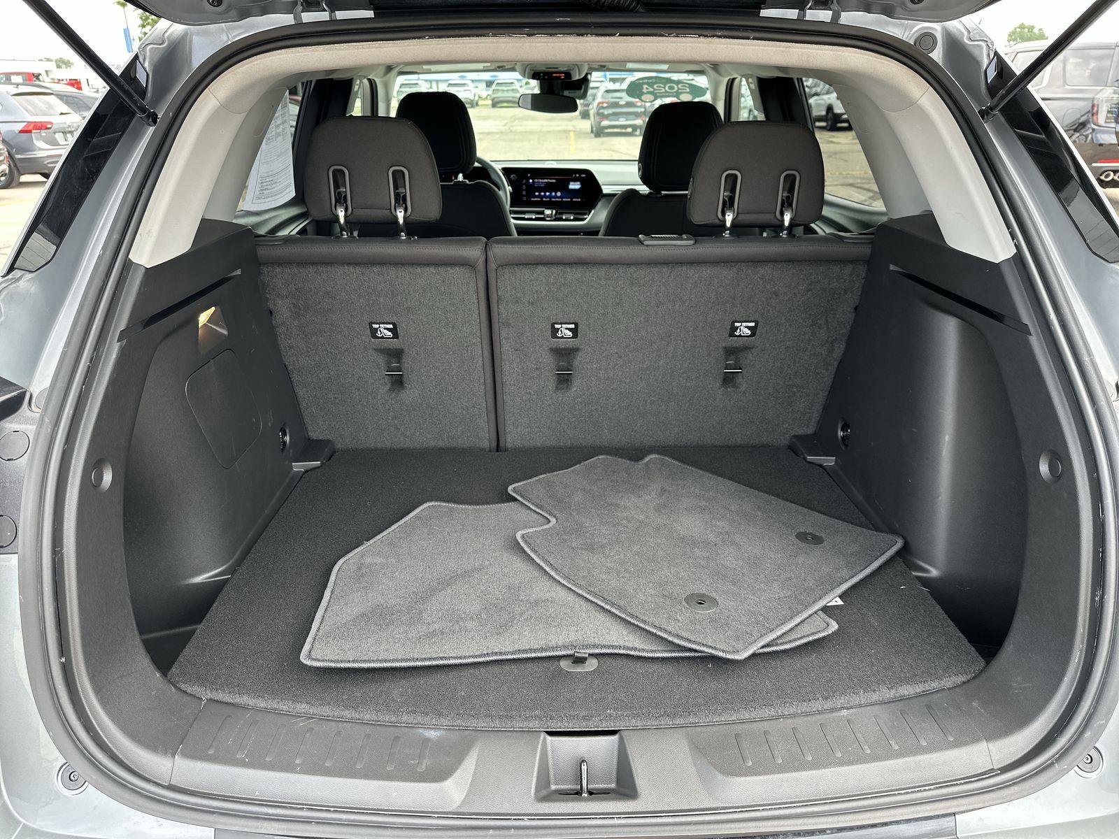 Certified 2024 Chevrolet TrailBlazer LT w/ Driver Confidence Package image 24