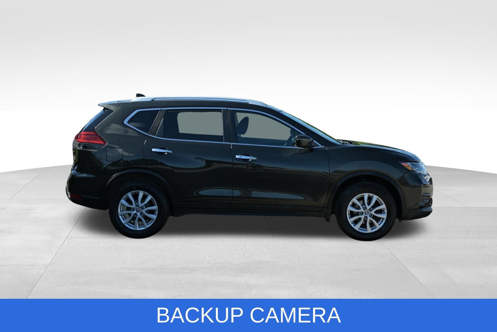 Used 2017 Nissan Rogue SV AWD/4WD image 14