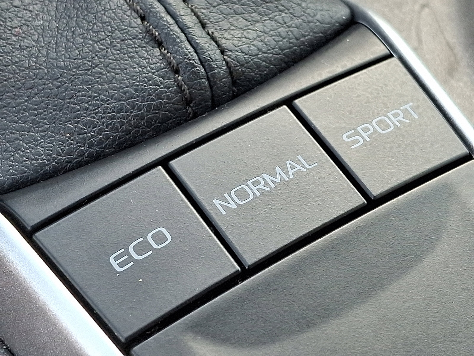 Certified 2022 Toyota Camry LE w/ Convenience Package image 24