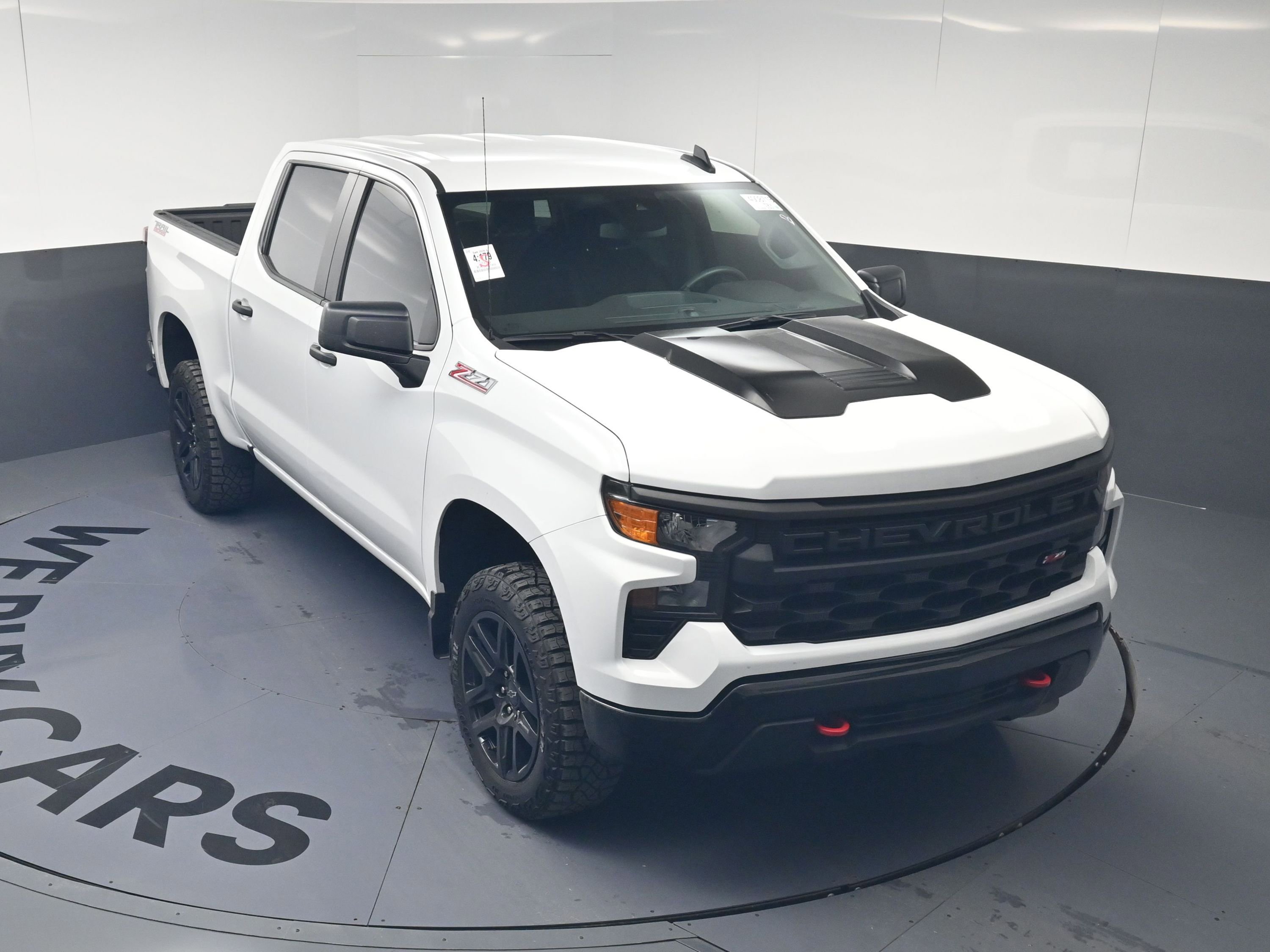 Used 2024 Chevrolet Silverado 1500 Custom Trail Boss w/ LPO, Dark Essentials Package image 47