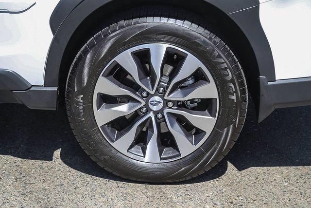 Used 2025 Subaru Outback Touring XT AWD/4WD image 12