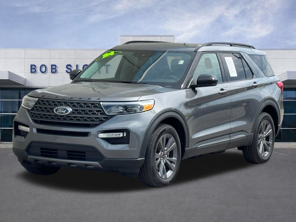 Used 2024 Ford Explorer XLT w/ Equipment Group 202A AWD/4WD image 40