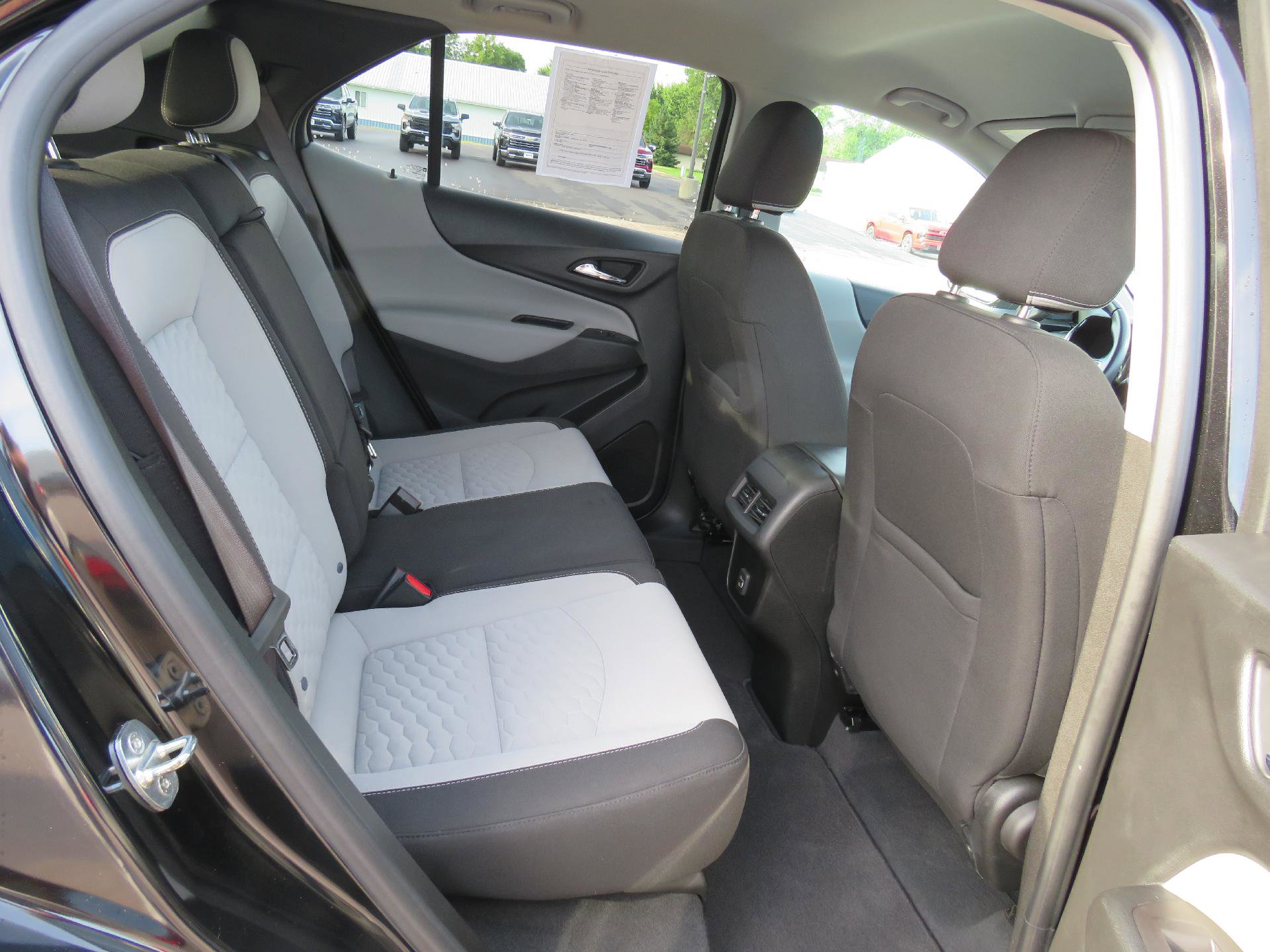 Used 2021 Chevrolet Equinox LT image 12