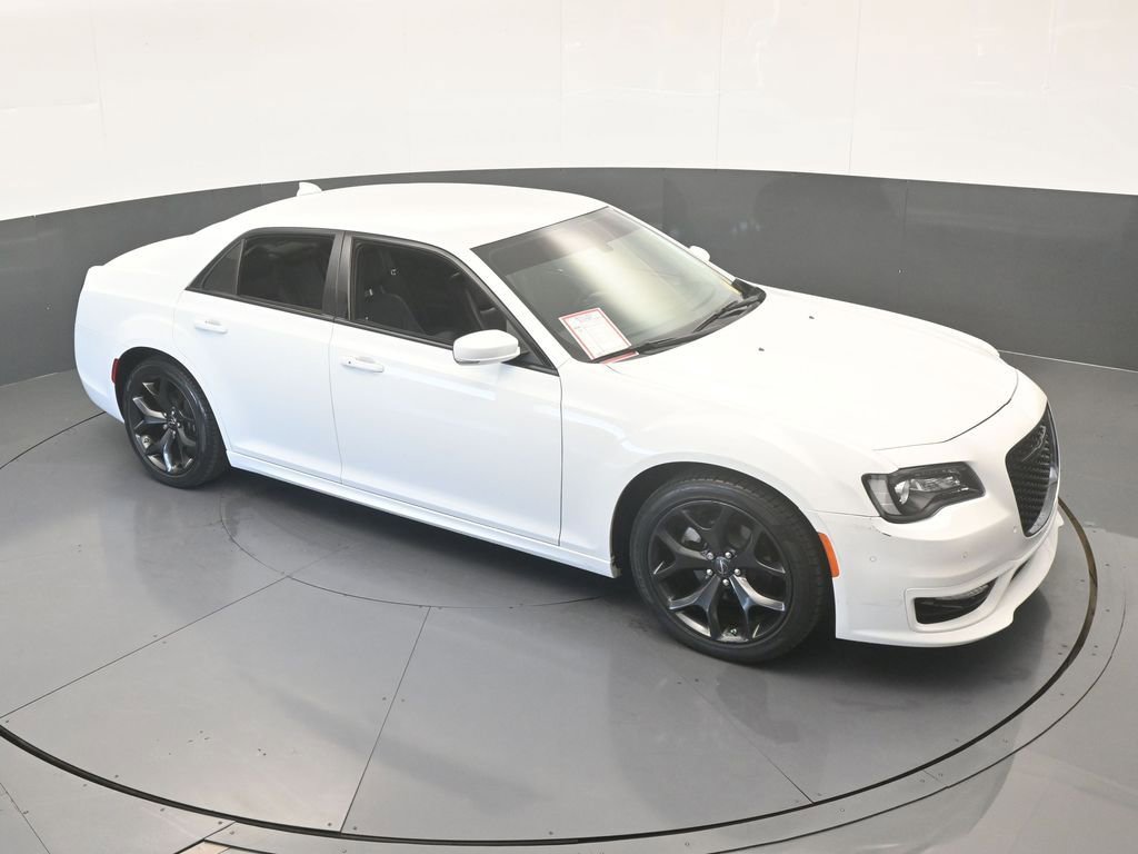 Used 2023 Chrysler 300 Touring L image 45