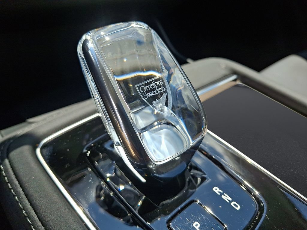 Certified 2026 Volvo XC90 B6 Plus AWD/4WD image 18