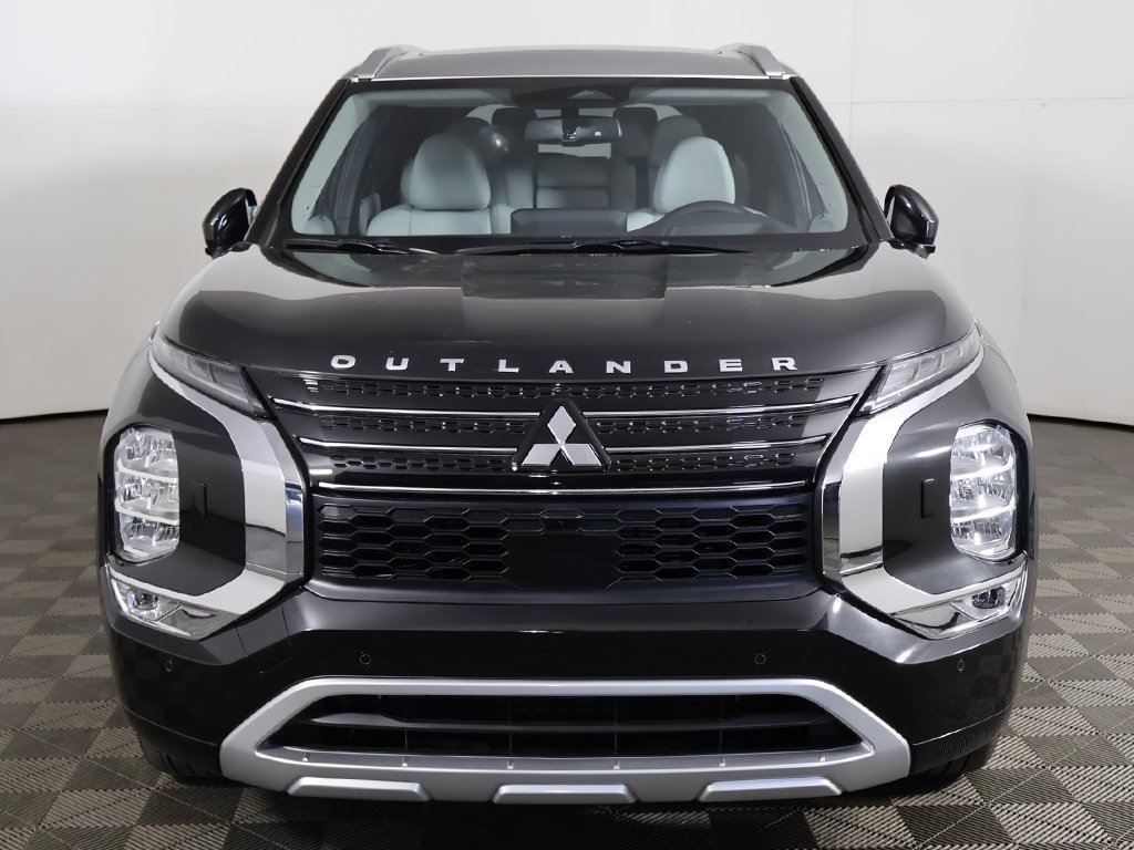 New 2025 Mitsubishi Outlander SEL image 16