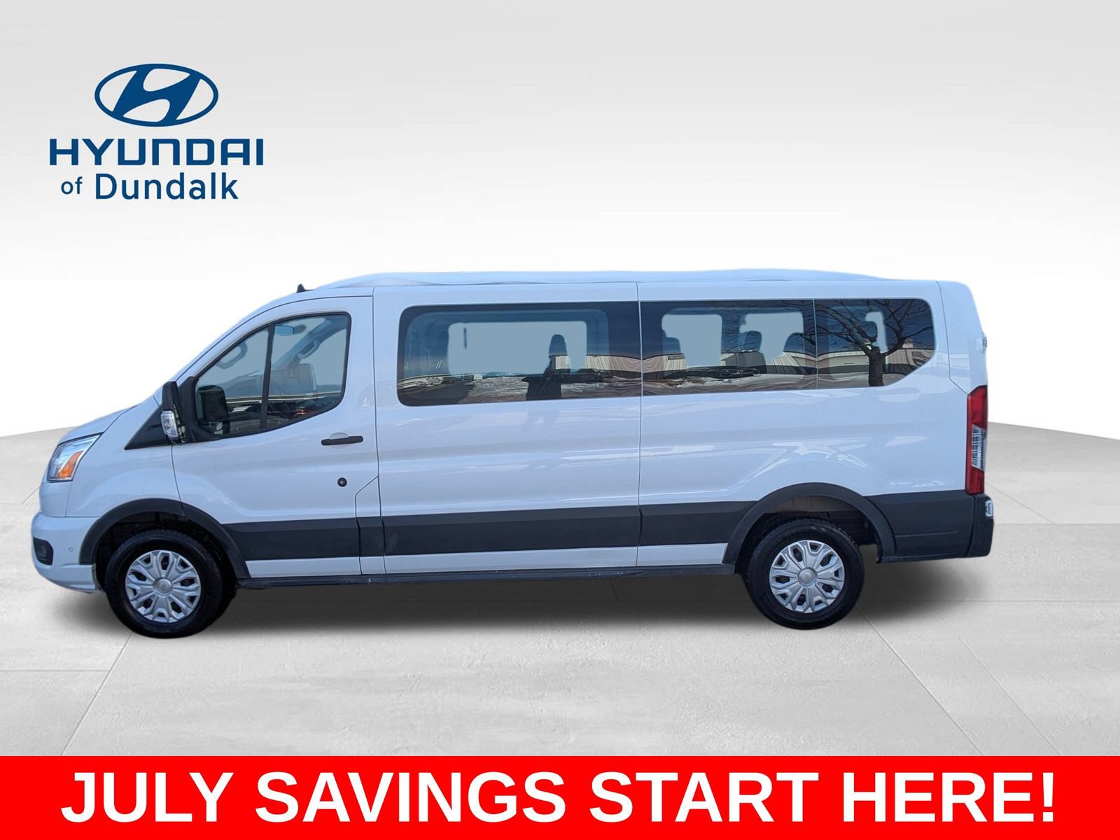 Used 2022 Ford Transit 350 XLT RWD image 2