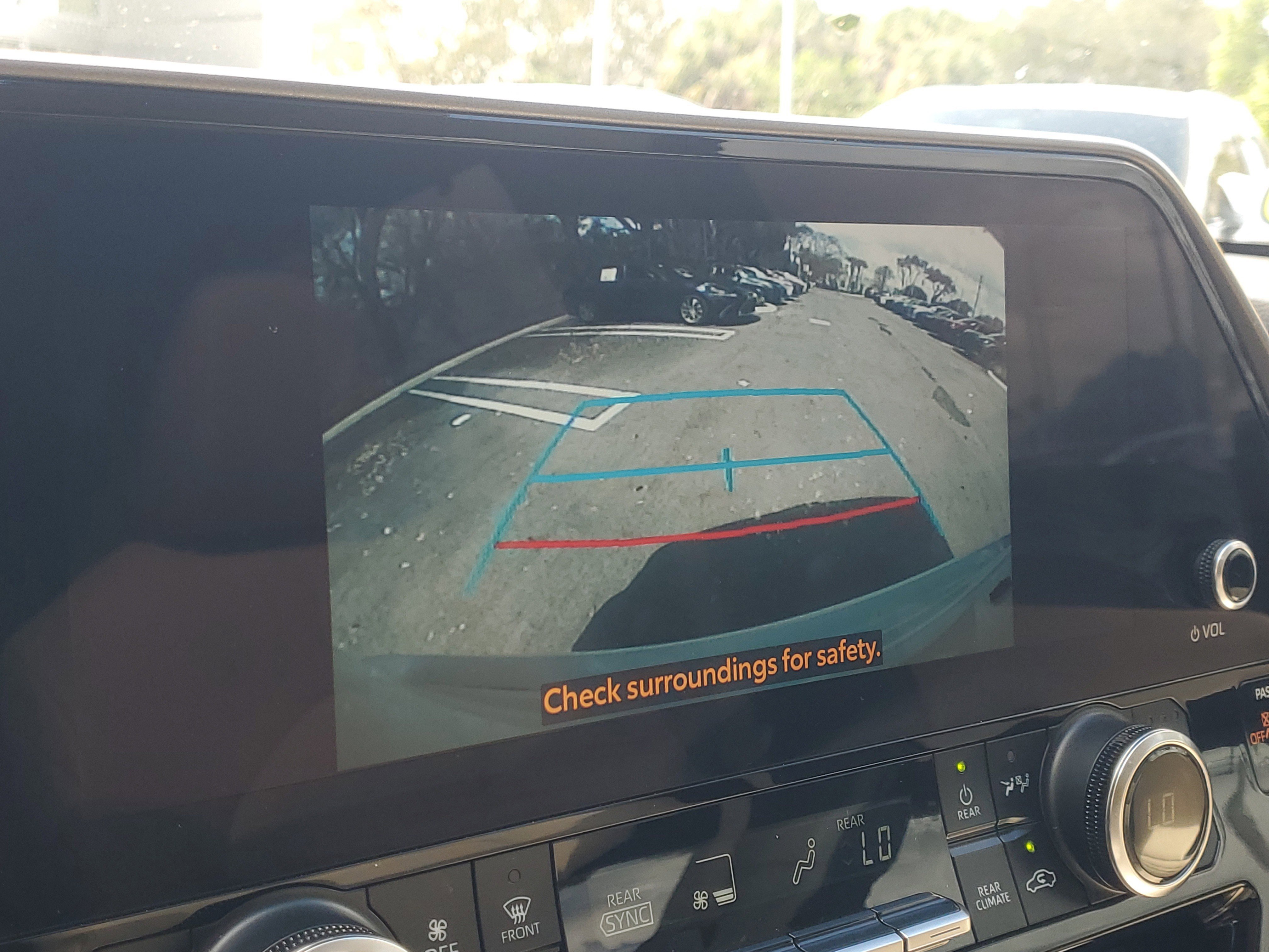 Used 2024 Toyota Highlander XLE image 30