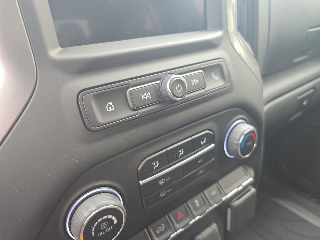 Used 2024 Chevrolet Silverado 1500 Custom w/ LPO, Dark Essentials Package image 17