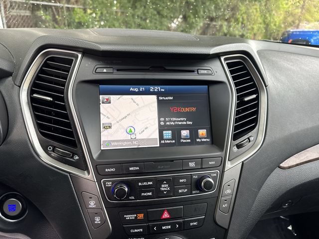 Used 2018 Hyundai Santa Fe Sport w/ Cargo Package FWD image 21