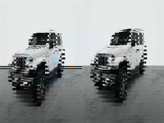 Used 2024 Jeep Wrangler Sahara image 7