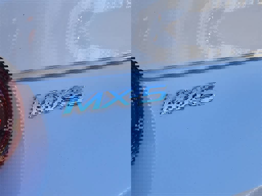 Used 2017 MAZDA MX-5 Miata RF Club image 23