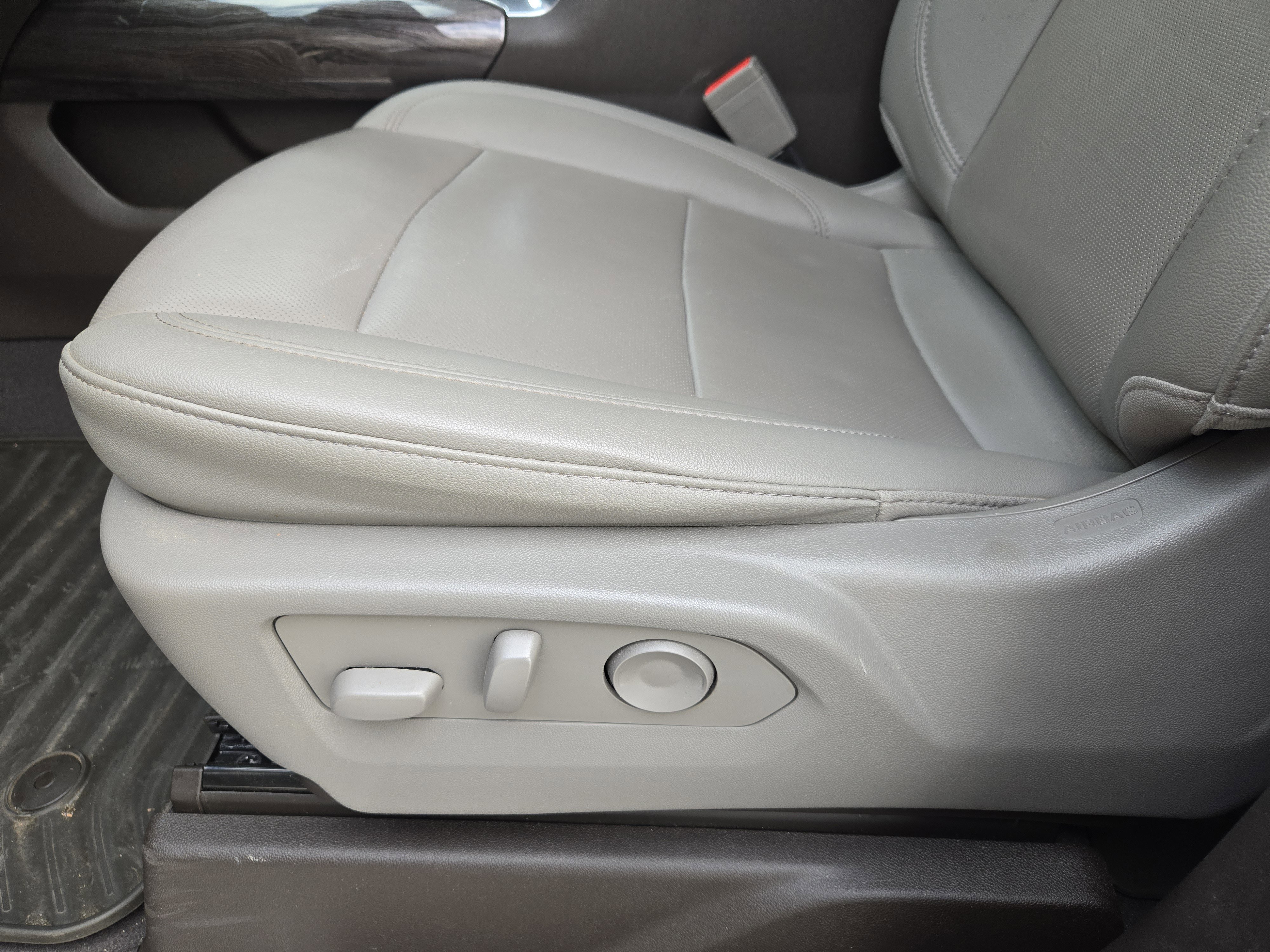 Used 2022 Chevrolet Silverado 1500 LTZ image 28