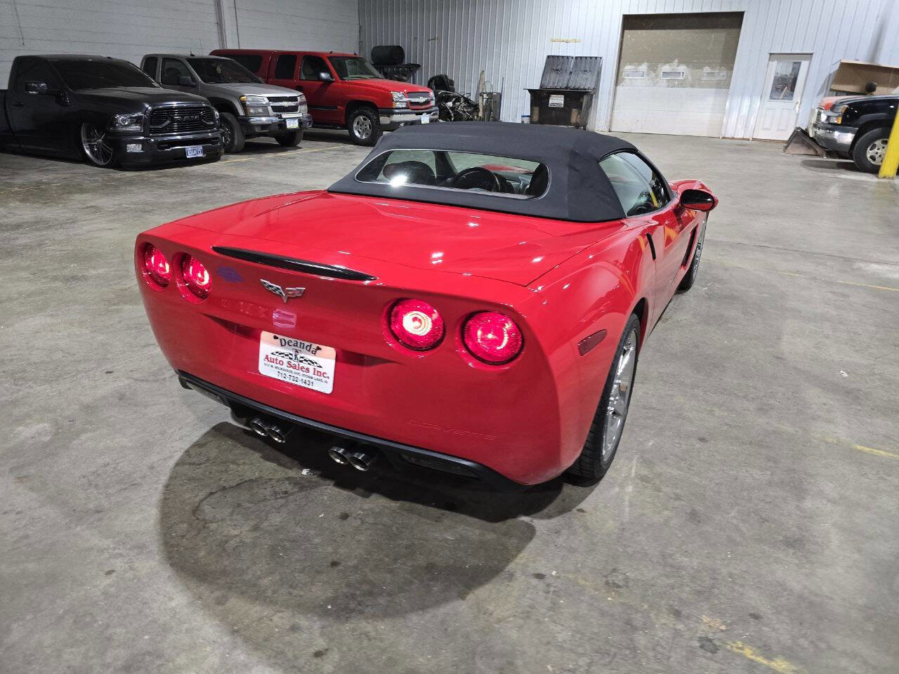 Used 2007 Chevrolet Corvette Convertible w/ Preferred Equipment Group image 11