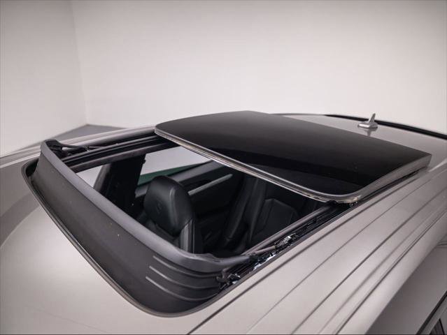 Used 2021 Lamborghini Urus image 17