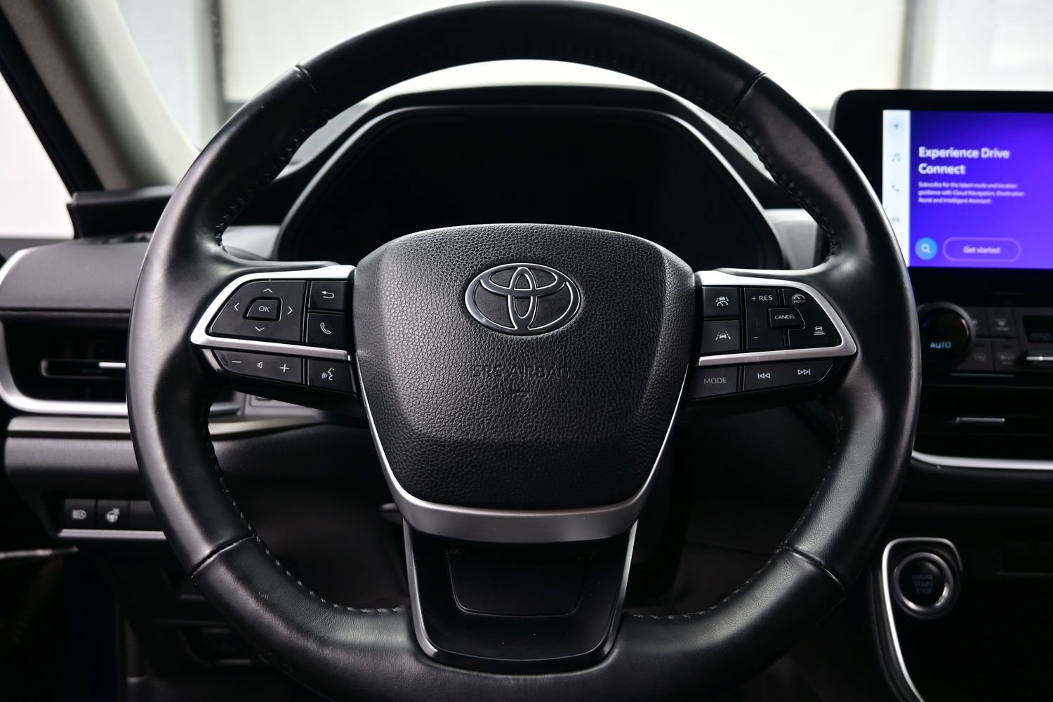 Used 2024 Toyota Grand Highlander AWD image 24